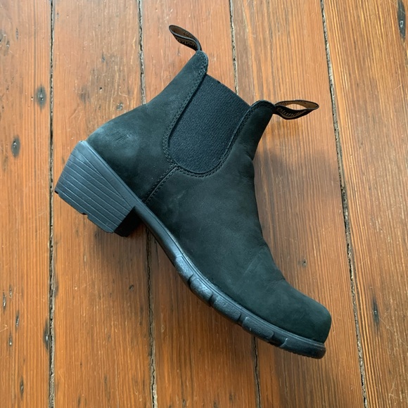 Blundstone Women’s Black Nubuck Heeled Boots - Picture 8 of 10